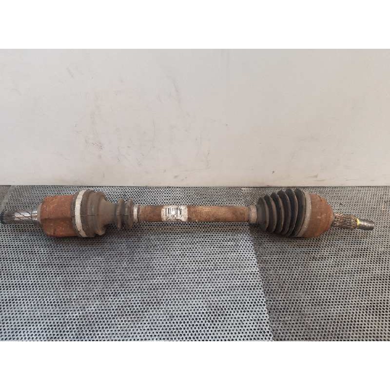 Recambio de transmision delantera izquierda para renault scenic ii privilege referencia OEM IAM 8200330413  