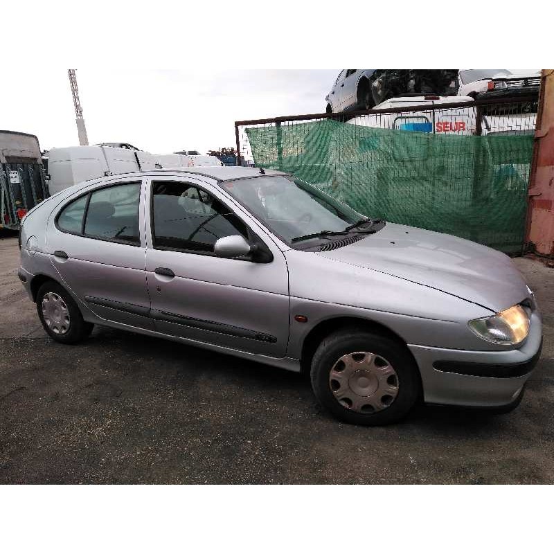 renault megane i berlina hatchback (ba0) del año 1996
