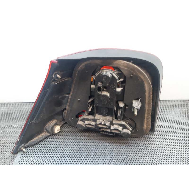 Recambio de piloto trasero derecho para volkswagen golf iv berlina (1j1) básico referencia OEM IAM - Azul 2