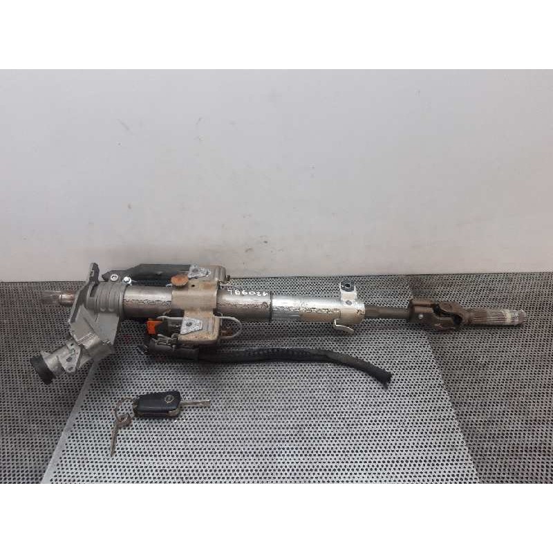 Recambio de columna direccion para opel zafira b cosmo referencia OEM IAM 13182345  