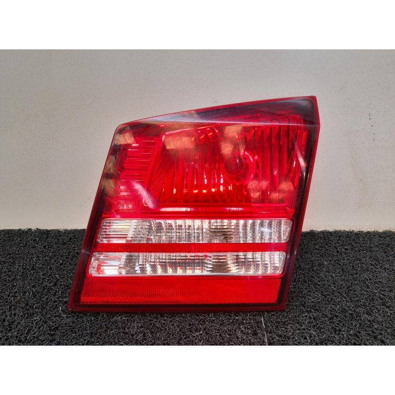 Recambio de piloto trasero derecho interior para dodge journey sxt referencia OEM IAM 04806364B  