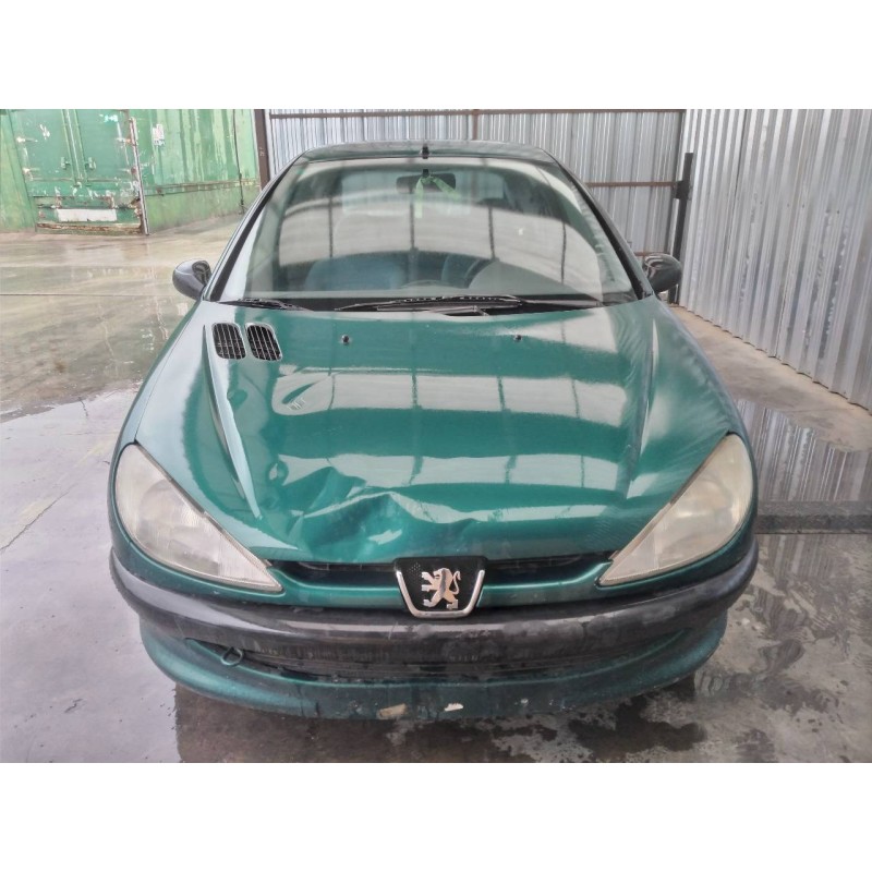 peugeot 206 berlina del año 1999