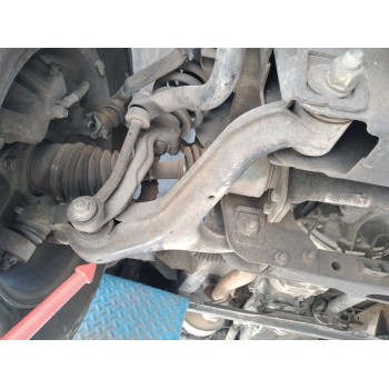 BRAZO SUSPENSION INFERIOR DELANTERO DERECHO 
