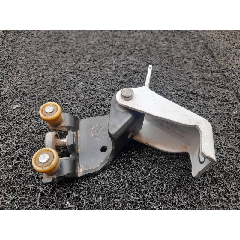 Recambio de soporte / guia puerta corredera para mercedes-benz citan (w415) furgon 108 cdi lang (a2) (415603) referencia OEM IAM - Blanco 2