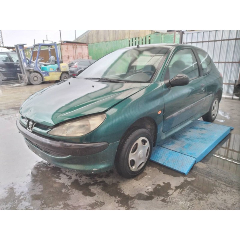 peugeot 206 berlina del año 1999