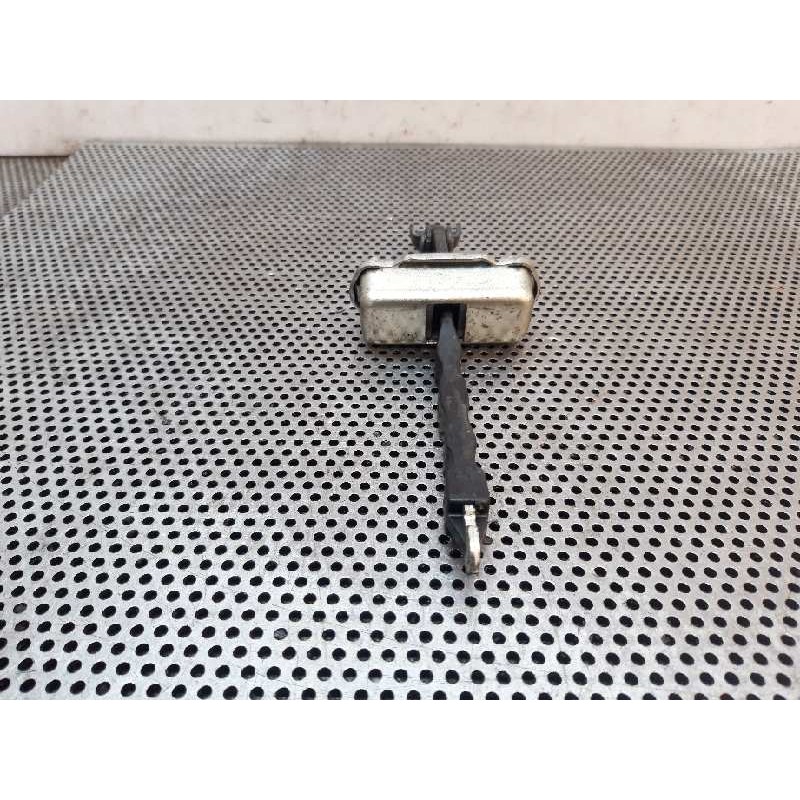 Recambio de retenedor puerta delantera derecha para nissan nt400 cabstar (01/20214) cabstar 35.xx cabina simple cabina individua - Blanco 2