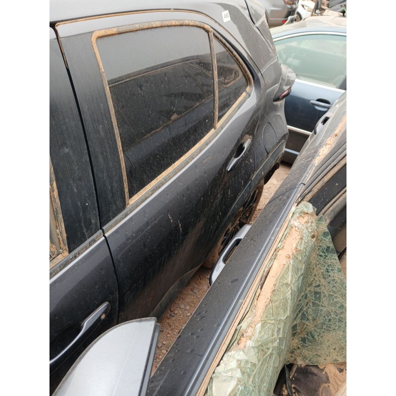 Recambio de puerta trasera izquierda para toyota yaris cross referencia OEM IAM   