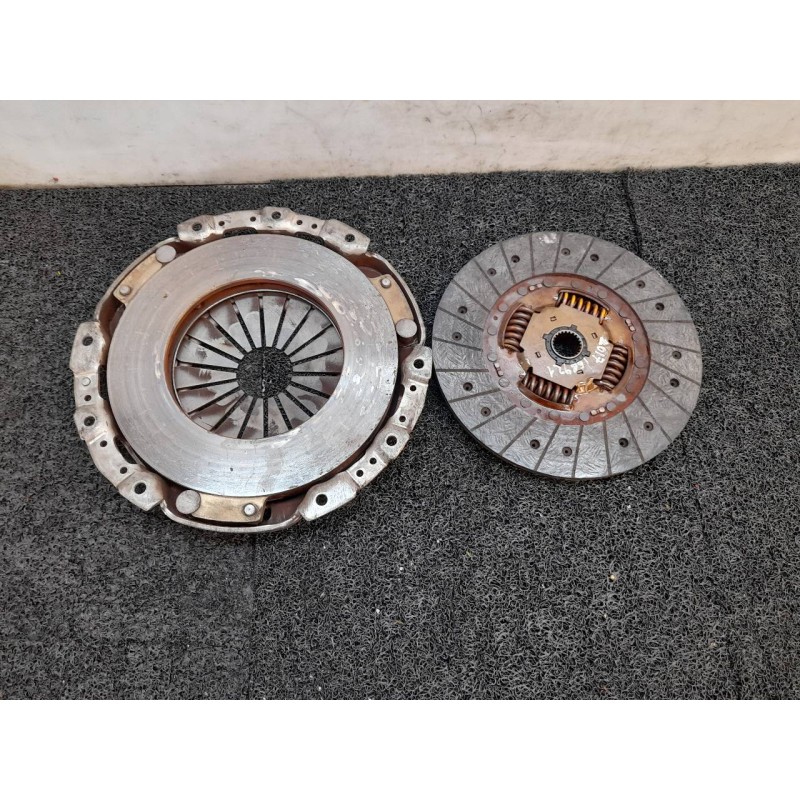 Recambio de kit embrague para hyundai h 1 h 1 combi con puerta de dos referencia OEM IAM 4B077ZG1  VALEO - Blanco 2