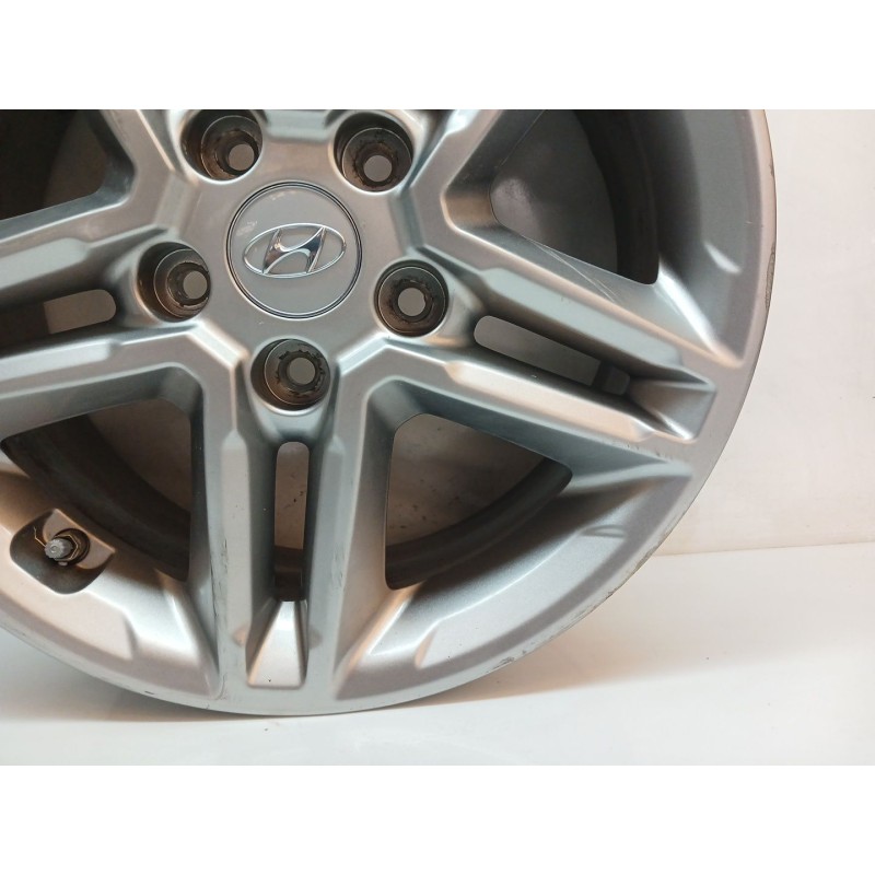 Recambio de llanta para hyundai kona maxx 2wd referencia OEM IAM 52910J9100 - Rojo 3