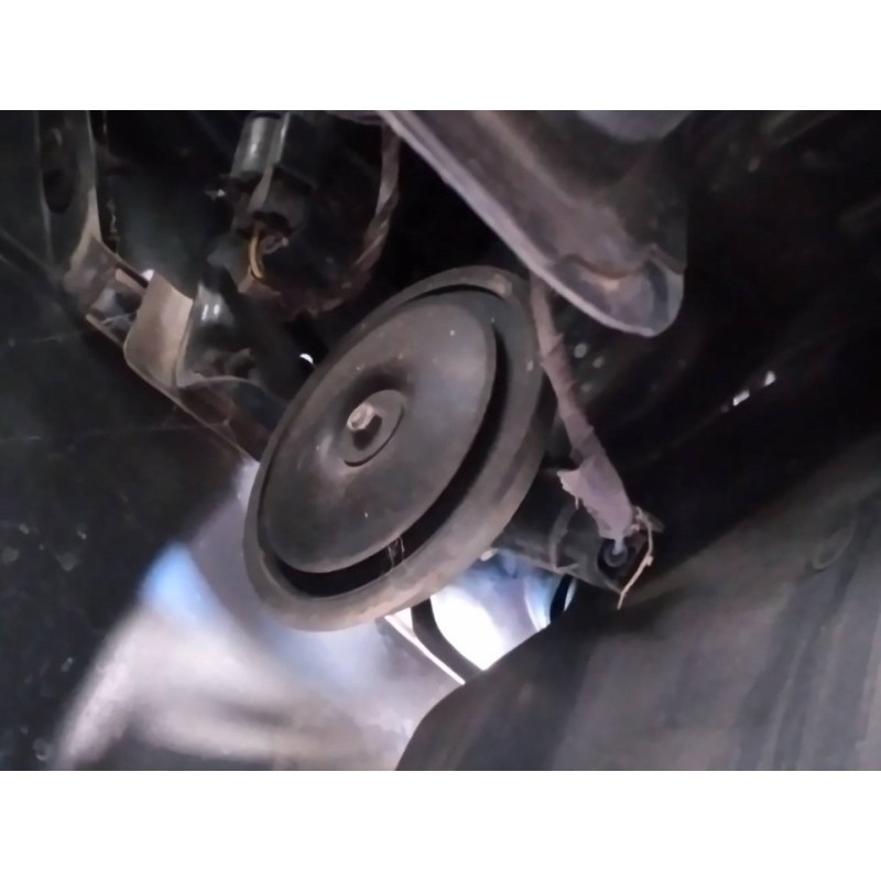 Recambio de claxon para ssangyong rexton rx 270 plus / 270 xdi plus referencia OEM IAM   