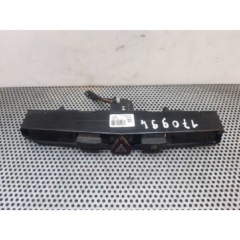 Recambio de warning para opel zafira b cosmo referencia OEM IAM 13100105 03758075 