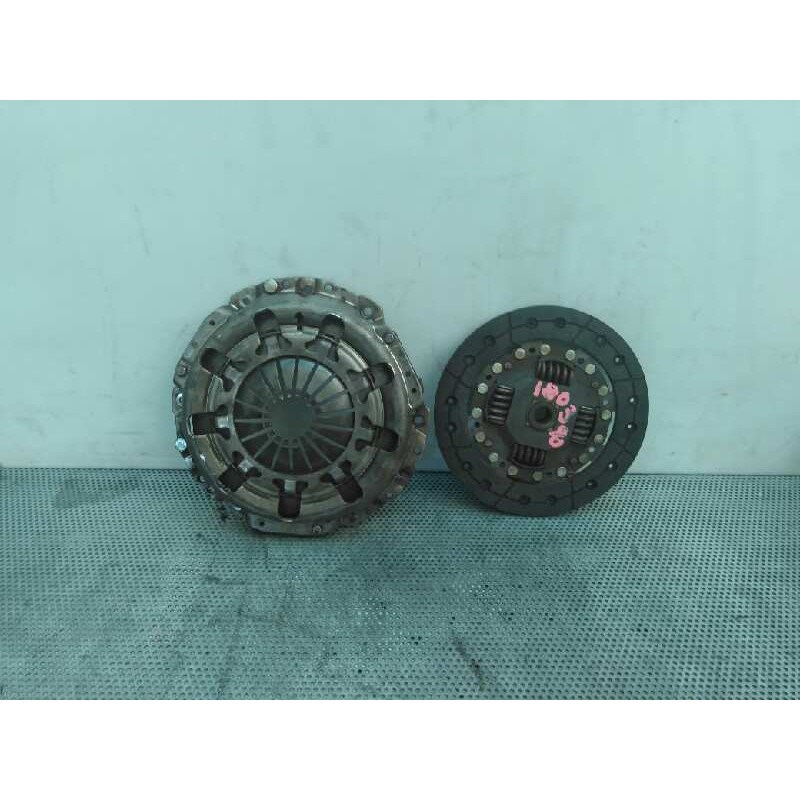 Recambio de kit embrague para lancia ypsilon (101) 1.4 16v platino (10.2006) referencia OEM IAM 320037510  