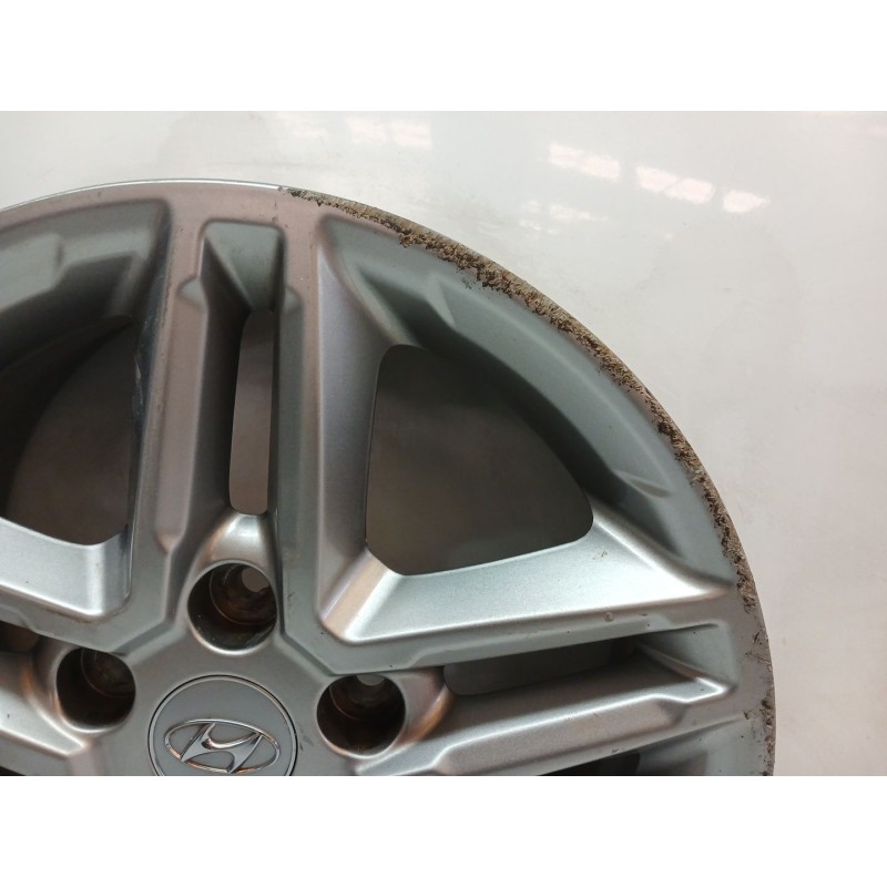 Recambio de llanta para hyundai kona maxx 2wd referencia OEM IAM 52910J9100 - Rojo 2