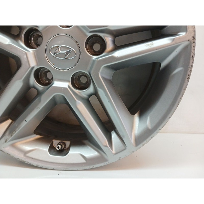 Recambio de llanta para hyundai kona maxx 2wd referencia OEM IAM 52910J9100 - Rojo 3
