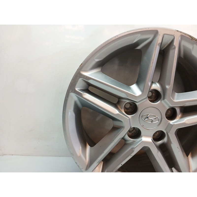 Recambio de llanta para hyundai kona maxx 2wd referencia OEM IAM 52910J9100 - Rojo 4