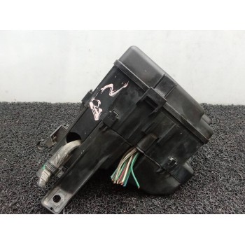 CAJA RELES / FUSIBLES 8264147020 72818502 
