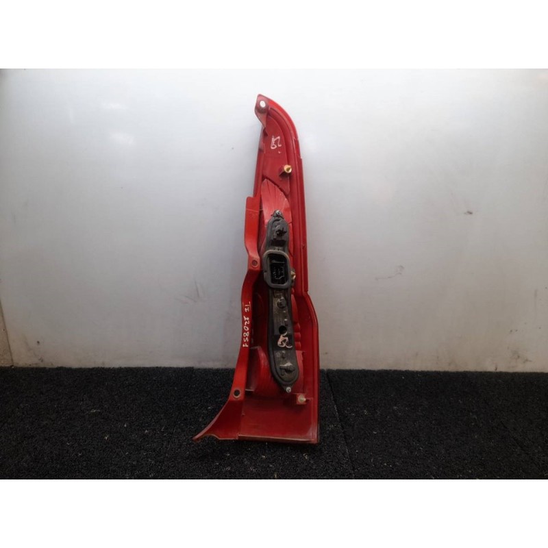 Recambio de piloto trasero izquierdo para fiat panda (169) 1.1 8v referencia OEM IAM - Blanco 2