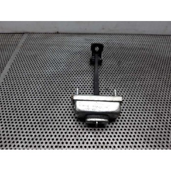 RETENEDOR PUERTA DELANTERA DERECHA 
