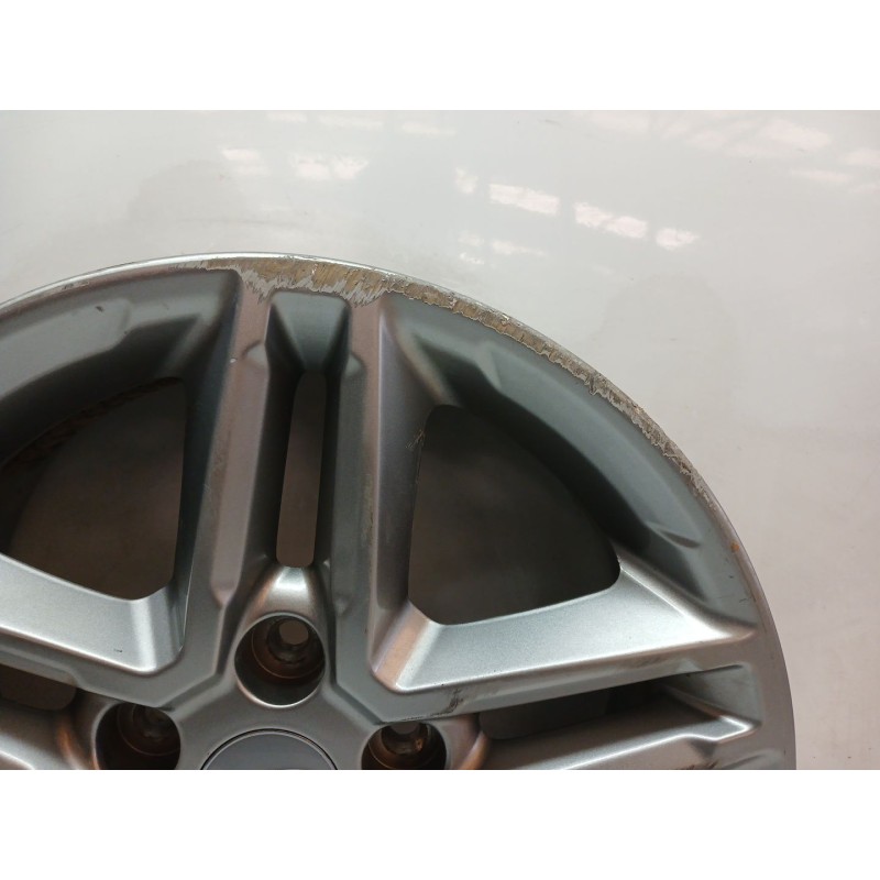 Recambio de llanta para hyundai kona maxx 2wd referencia OEM IAM 52910J9100 - Rojo 2