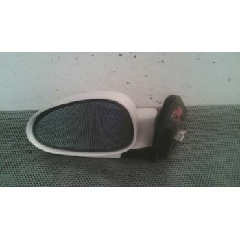 RETROVISOR IZQUIERDO 
