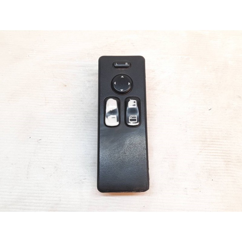 Recambio de mando elevalunas delantero izquierdo para mercedes-benz vito (w638) combi 108 cdi (638.194) referencia OEM IAM A0045