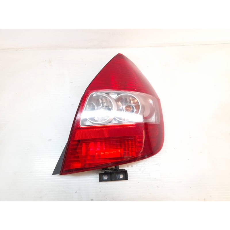 Recambio de piloto trasero derecho para honda jazz (gd1/5) 1.4 ls referencia OEM IAM   
