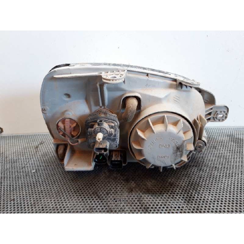 Recambio de faro izquierdo para hyundai santa fe (sm) 2.0 gls crdi 4x4 referencia OEM IAM 2