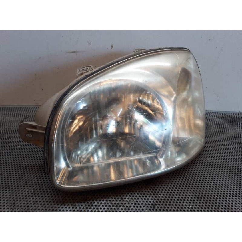 Recambio de faro izquierdo para hyundai santa fe (sm) 2.0 gls crdi 4x4 referencia OEM IAM 3