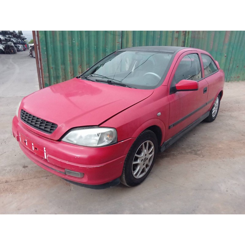 opel astra g berlina del año 2000