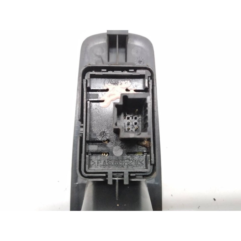 Recambio de mando elevalunas trasero derecho para renault megane iii berlina 5 p expression referencia OEM IAM 3