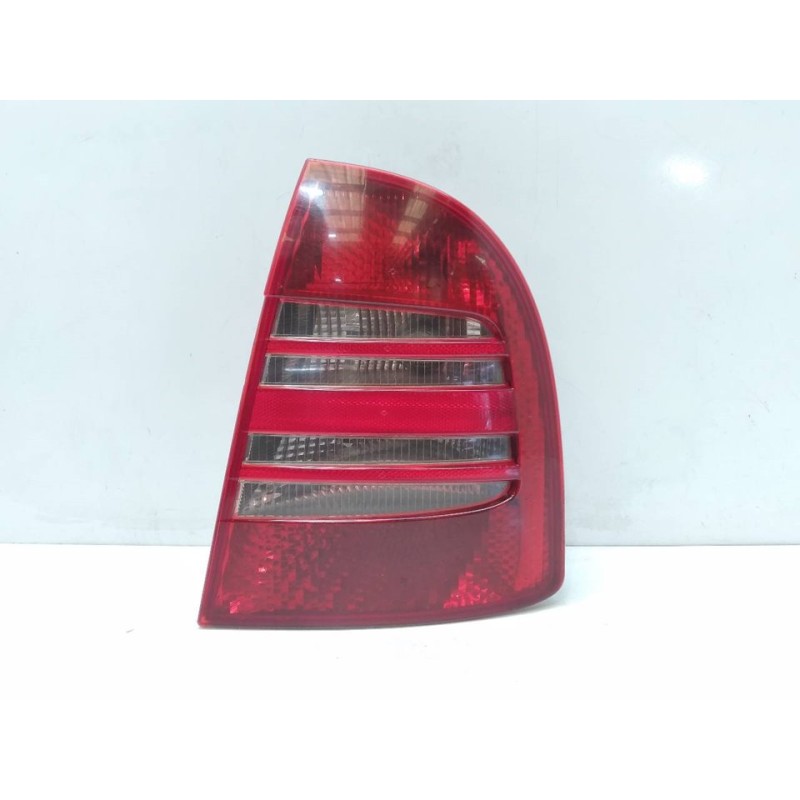Recambio de piloto trasero derecho para skoda superb (3u4) classic referencia OEM IAM   