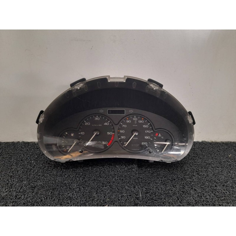 Recambio de cuadro instrumentos para peugeot 206 berlina xt referencia OEM IAM 9645096080 503000300101 