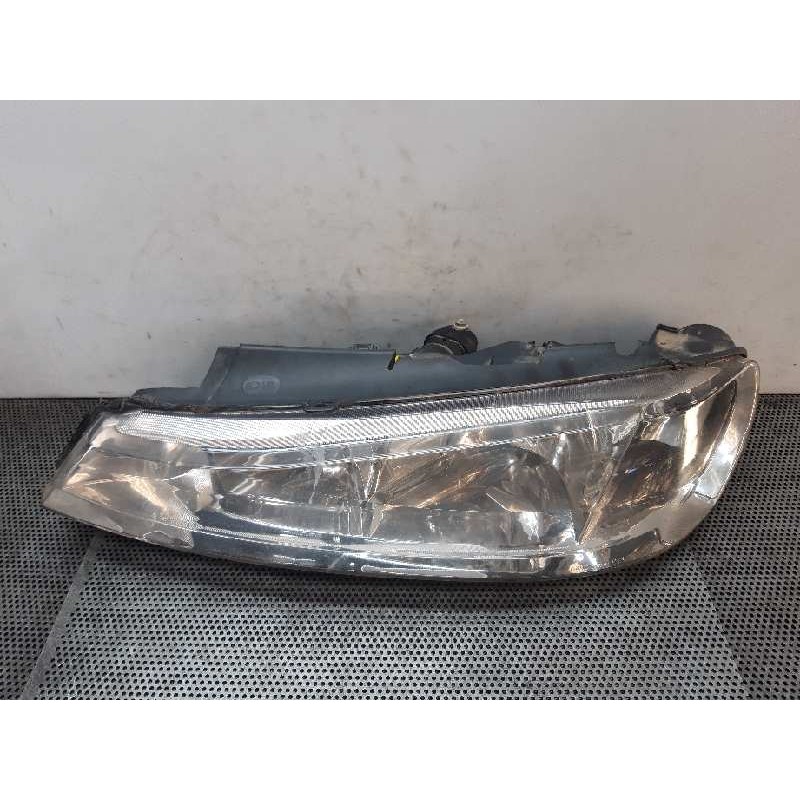 Recambio de faro izquierdo para peugeot 406 berlina (s1/s2) srdt referencia OEM IAM   