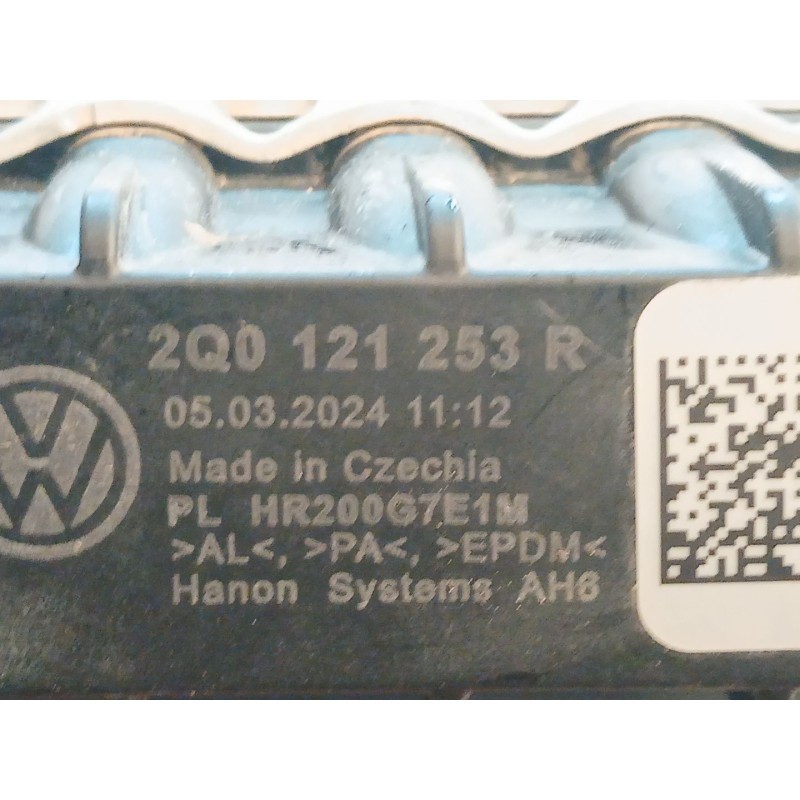Recambio de radiador agua para volkswagen taigo (cs1) 1.0 tsi referencia OEM IAM 2Q0121253R - Blanco 2