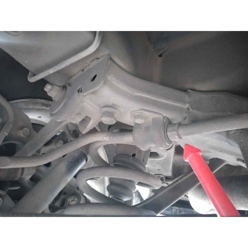Recambio de barra estabilizadora trasera para kia carnival 2.9 crdi vgt active referencia OEM IAM   