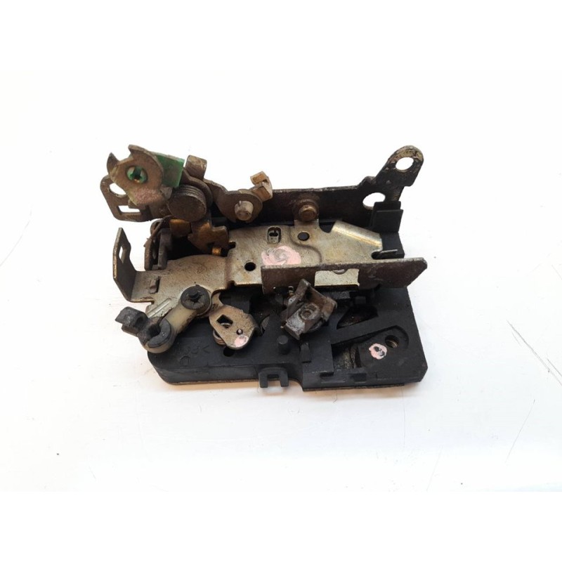 Recambio de cerradura puerta delantera derecha para iveco daily caja cerrada (1999 =>) 35 - s 13 caja cerrada referencia OEM IAM