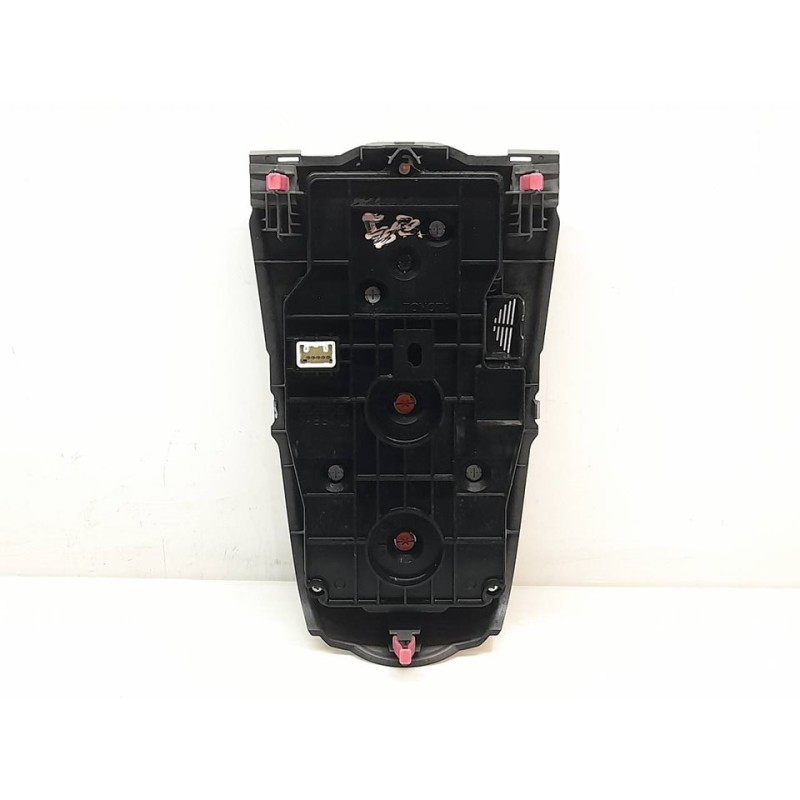 Recambio de mando climatizador para toyota yaris (ksp9/scp9/nlp9) luna referencia OEM IAM 758909 3