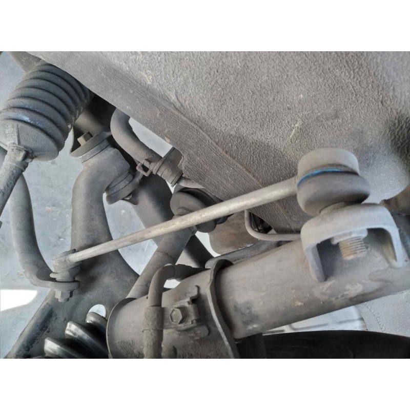 Recambio de bieleta estabilizadora delantera derecha para kia carnival 2.9 crdi vgt active referencia OEM IAM   