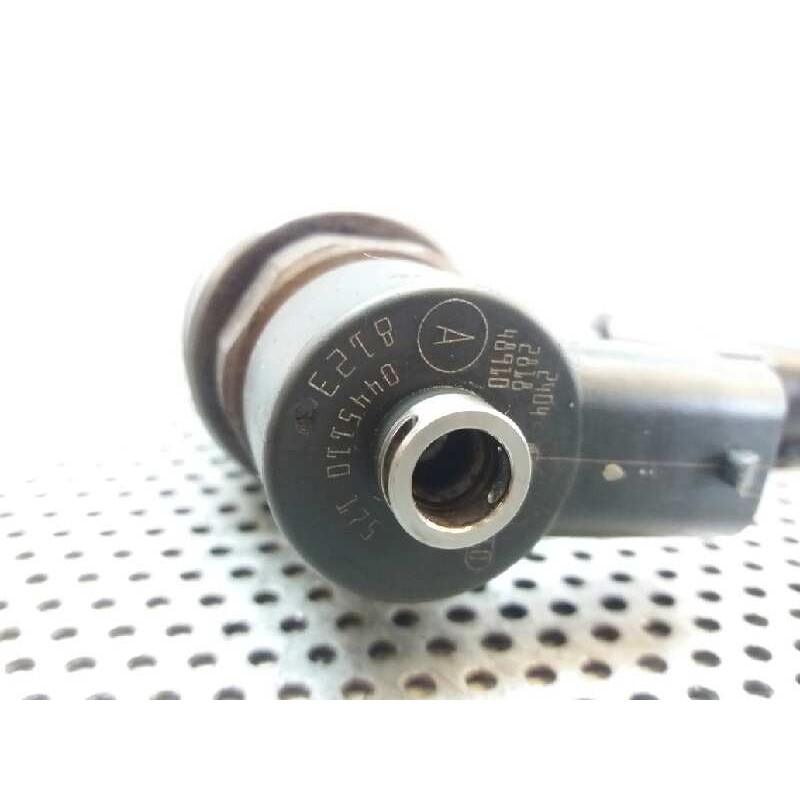 Recambio de inyector para opel astra h berlina cosmo referencia OEM IAM 0445110175 2