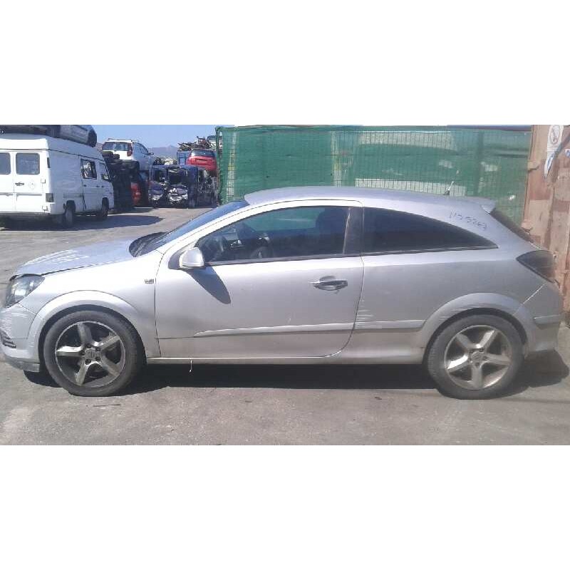 opel astra gtc del año 2005