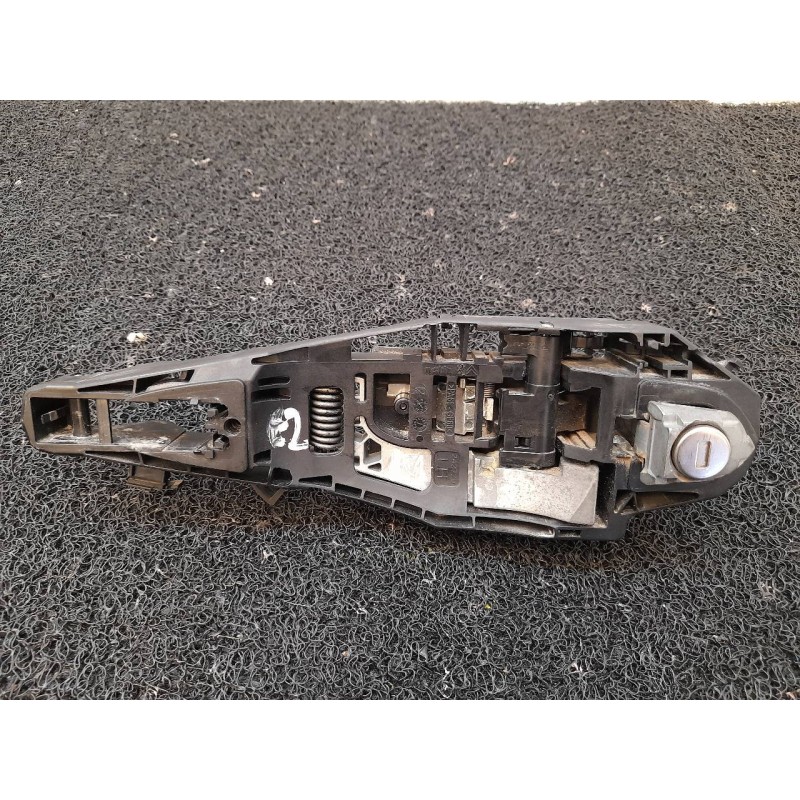 Recambio de bombin puerta delantera izquierda para peugeot 3008 allure referencia OEM IAM 9820341080  