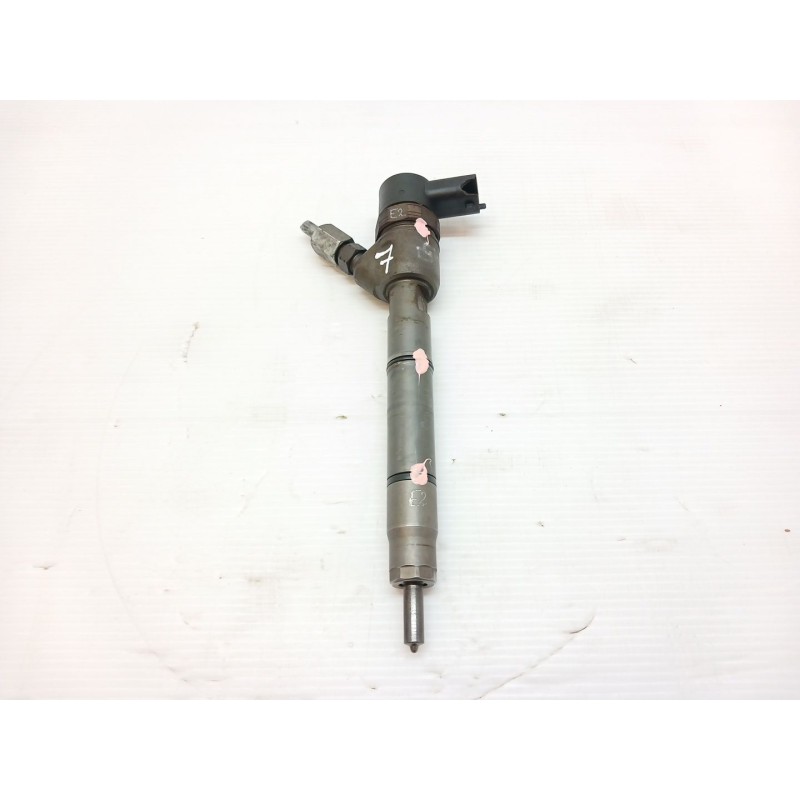 Recambio de inyector para kia cee´d emotion referencia OEM IAM 0445110256 338002A400 