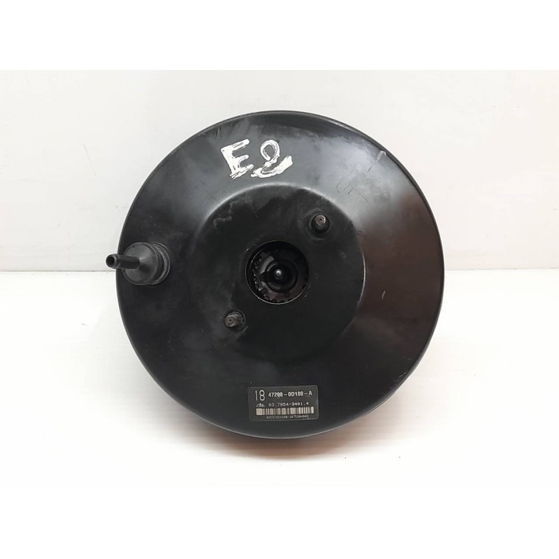 Recambio de servofreno para toyota yaris (ksp9/scp9/nlp9) luna referencia OEM IAM 472000D180A  ATE