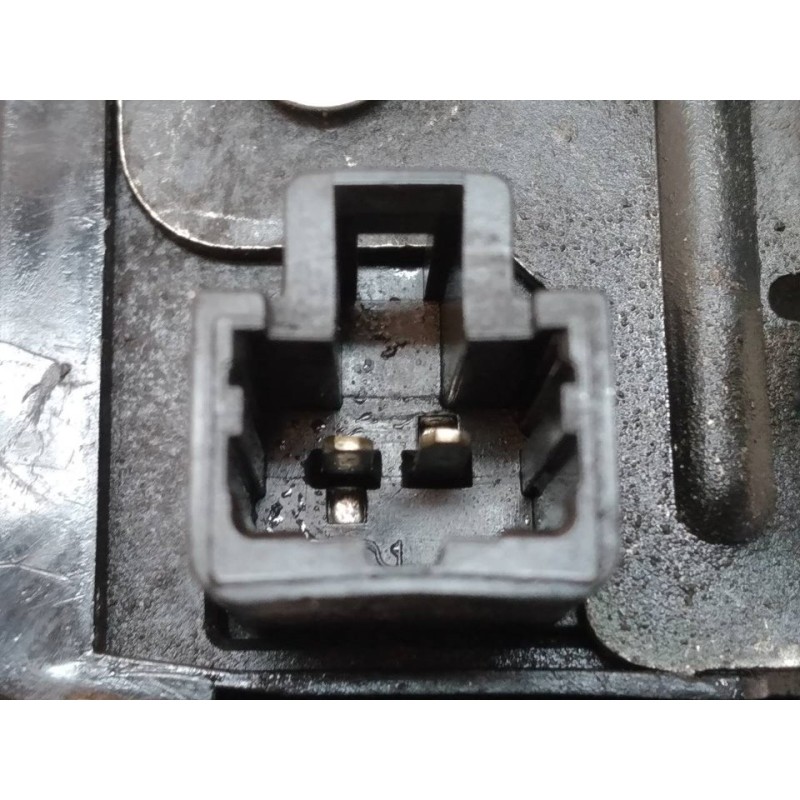 Recambio de cerradura maletero / porton para chevrolet captiva 2.0 vcdi ls referencia OEM IAM - Negro 3
