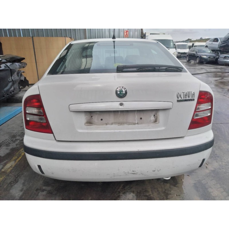 skoda octavia berlina (1u2) del año 2010