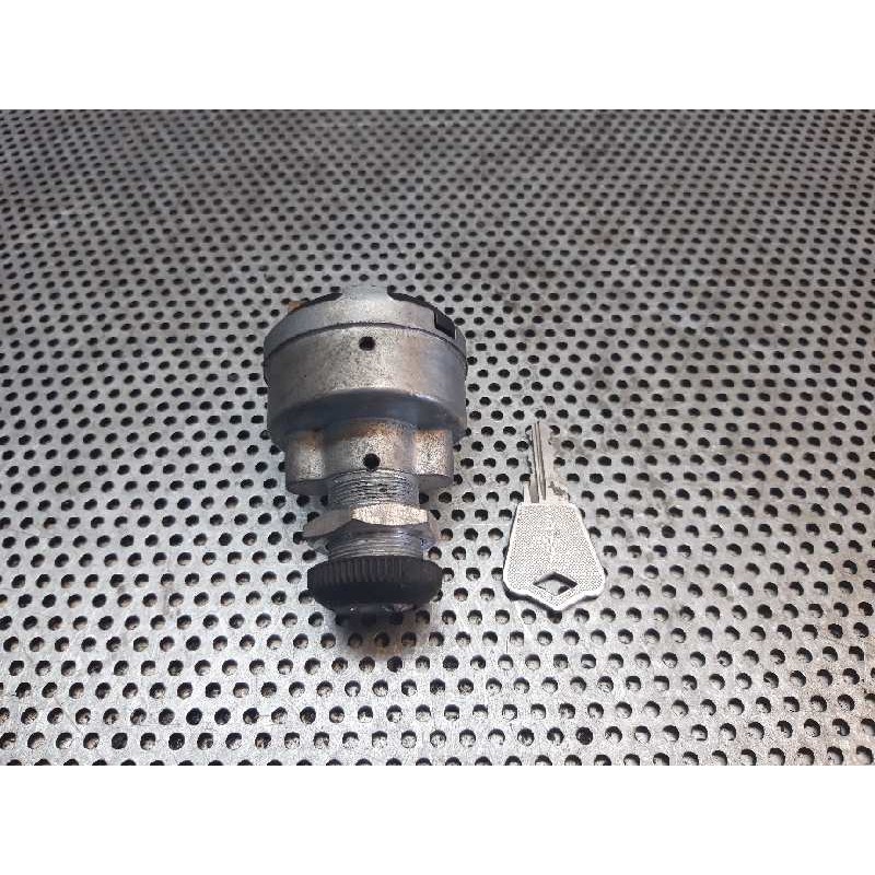 Recambio de antirrobo / llave contacto para nissan serie l 35.08 referencia OEM IAM 3