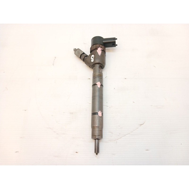 Recambio de inyector para kia cee´d emotion referencia OEM IAM 0445110256 338002A400 
