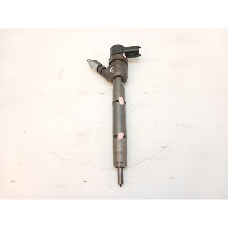 Recambio de inyector para kia cee´d emotion referencia OEM IAM 0445110256 338002A400 