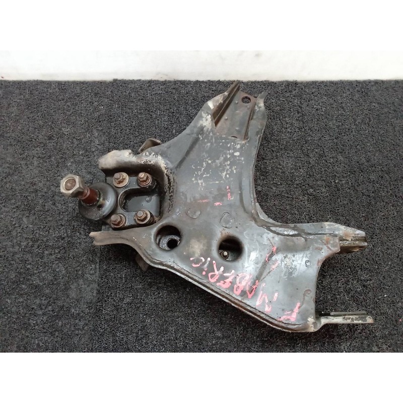 Recambio de brazo suspension inferior delantero izquierdo para ford maverick (ml) 2.7 turbodiesel referencia OEM IAM  67382 