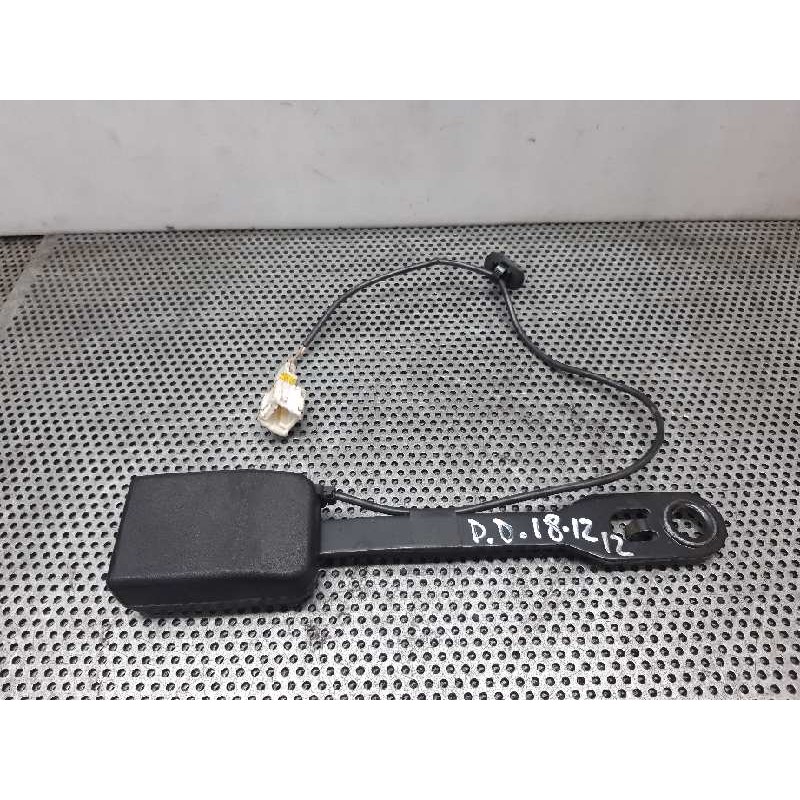 Recambio de enganche cinturon delantero derecho para citroën c4 berlina collection referencia OEM IAM - Gris 3